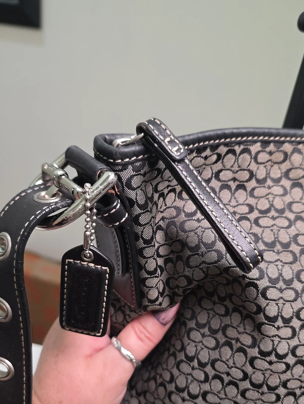 Coach F10944 Grey/Black Signature Print Crossbody Bag w/Matching SOHO Wristlet
